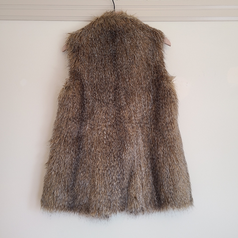 Rachel Zoe Faux Fur Oversized Vest - Picture 2 of 9